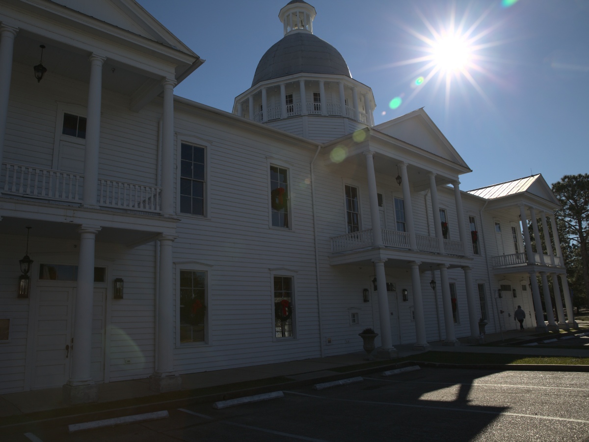 Exterior of Chautauqua Hall of Brotherhood in DeFuniak Springs